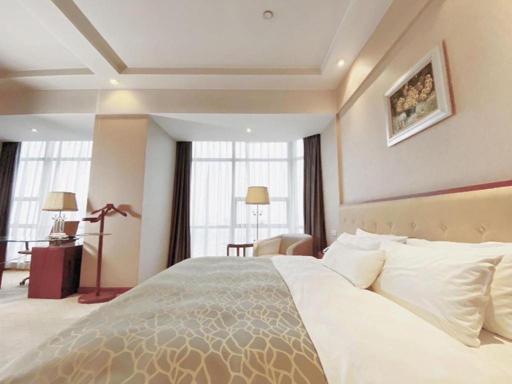 Nanchang Galactic Peace International Hotel Eksteriør billede
