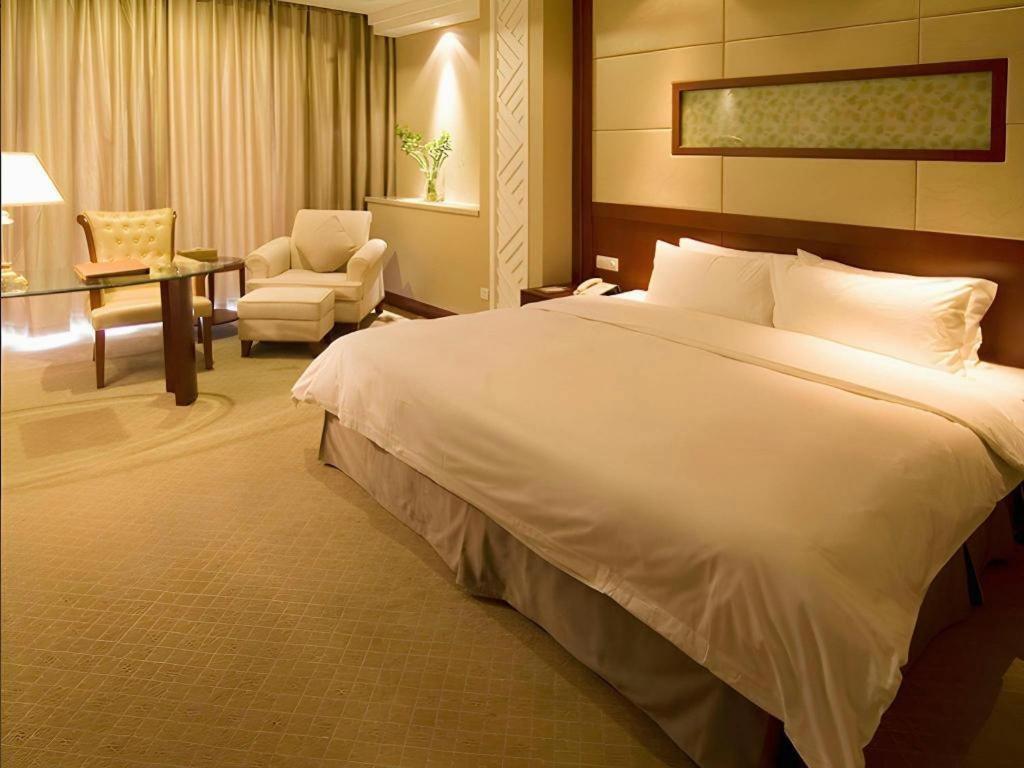 Nanchang Galactic Peace International Hotel Eksteriør billede