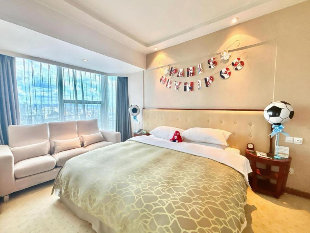 Nanchang Galactic Peace International Hotel Eksteriør billede